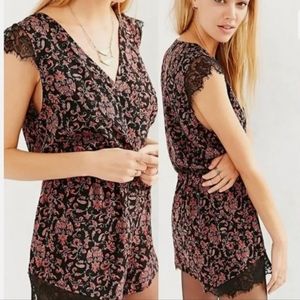 KIMCHI BLUE BLACK FLORAL ROMPER